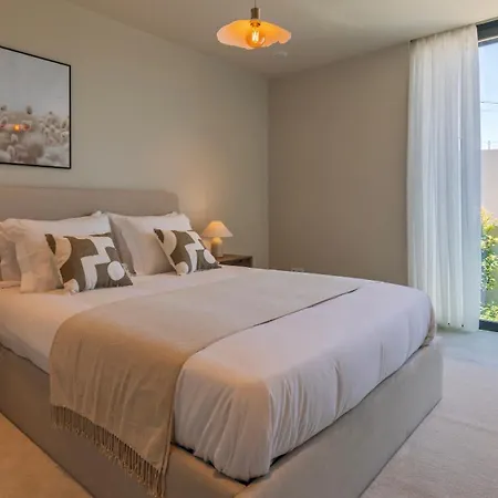 فيلة Stunning House With Pool By Lovelystay Santo Isidoro